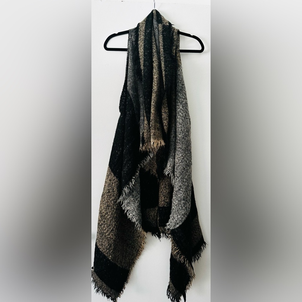 Throw vest